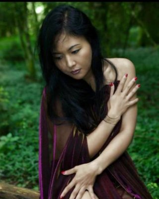 Ein Indonesisches Mädchen Laura W Bezeichnet. #29593735