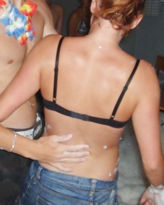 Danish Teenager-153-154-nasse Kleidung Partei Spaltung Upskirt BH #28394577