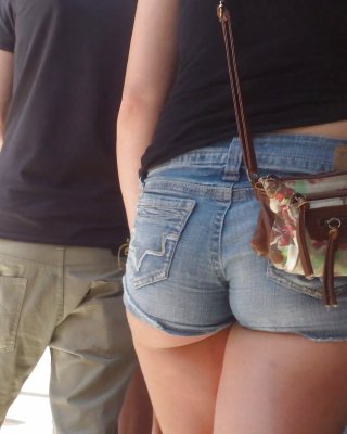 Tight Teen Ass & Butt Jean Shorts 