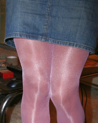 Lange Beine In Rosa Strumpfhosen #32233418