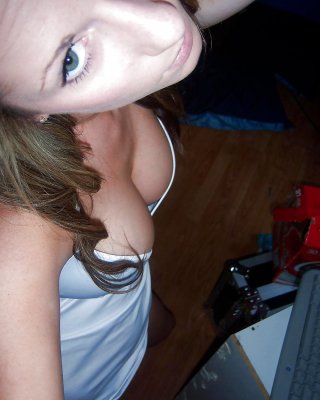 Hot Babes Downblouse #27729914
