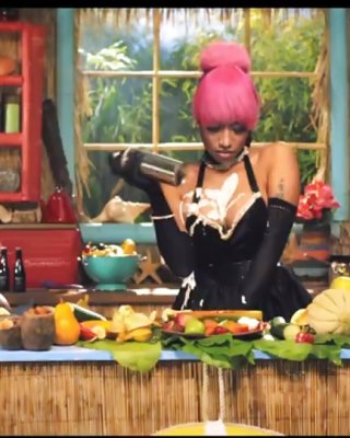 SEXY NEW NICKI MINAJ MUSIC VIDEO (COCK TEASE)