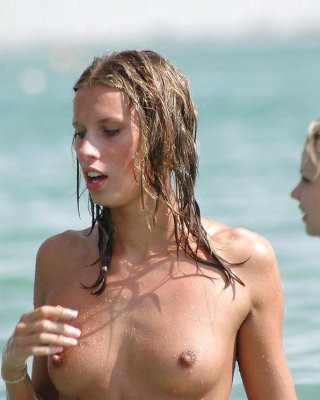 Strand Nackt Jugendlich #38140676