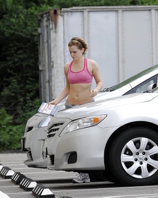 Emma Watson Sexy Bauch #23992519