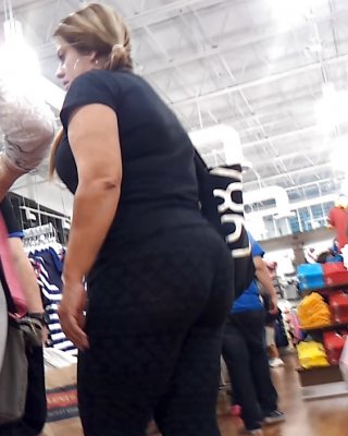 SEXY  Ass Latin Milf VPL Seethru Leggins JUANbligaton VOYEUR