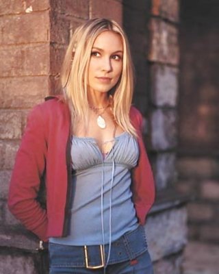 Sarah Carter #32903383