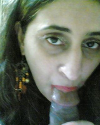 320px x 400px - Paki Muslim aunty becomes Hindu maid and sex slave Porn Pictures, XXX  Photos, Sex Images #1862212 - PICTOA