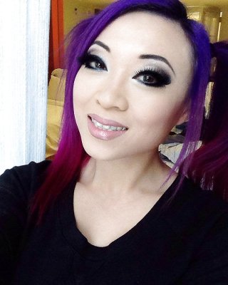 Cosplayer: Yaya Han #26627159