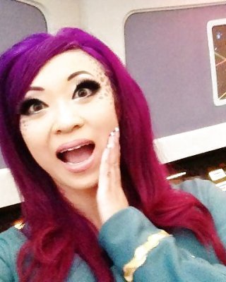 Cosplayer: Yaya Han #26627218