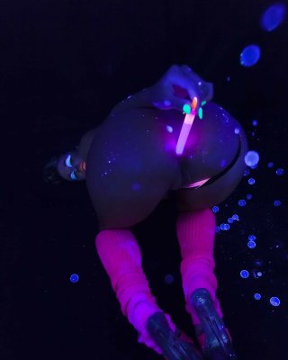 Jada Stevens Fluo