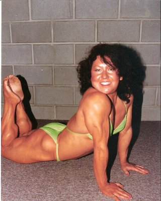 Yvonne McCoy - Female Bodybuilder