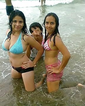 COLEGIALAS  TETONCITAS LATINAS......1