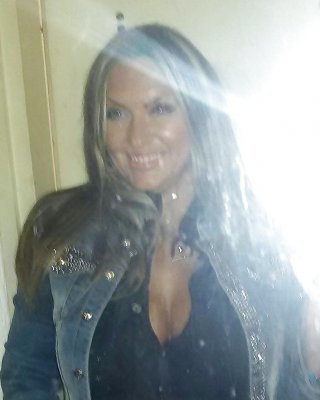 Ayol yigitning ogziga siydi