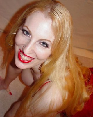 Christine Reiz - Rotes Kleid #34960026