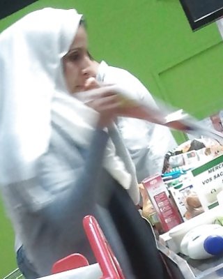 Beurettes Den Supermarkt #33594572