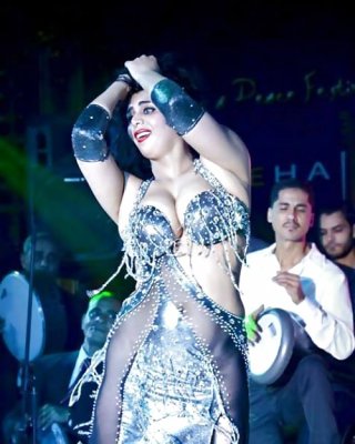 Shams Belly Dancer Big Boobs Last Pictures 2014