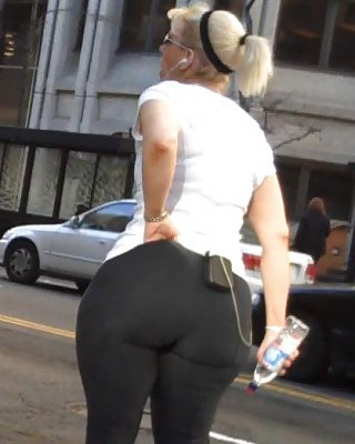 Perfect Curves Massive Ass Big Booty Fat Bottom Thick Butt