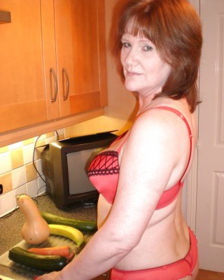 MILF Schlampe Frau 8 #35110640