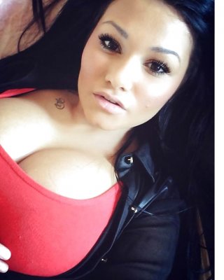 Busty Facebook Bitch Huge Boobs Mega Tits