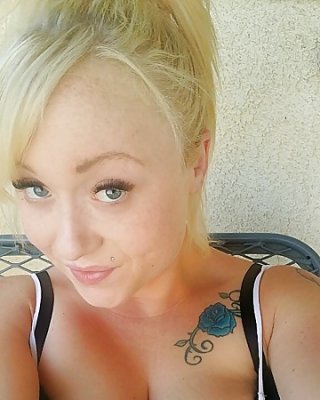 Dicke Blonde #27907567