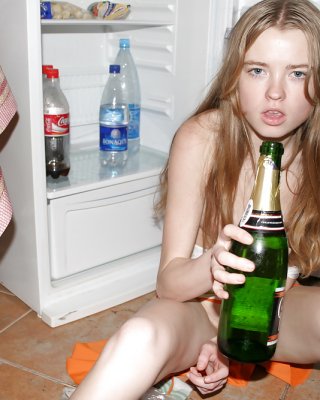 Ema Teen - Wild In Der Küche #35800109