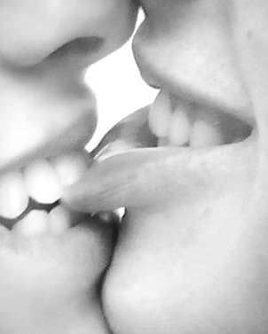 The beauty of kisses
 #26438601