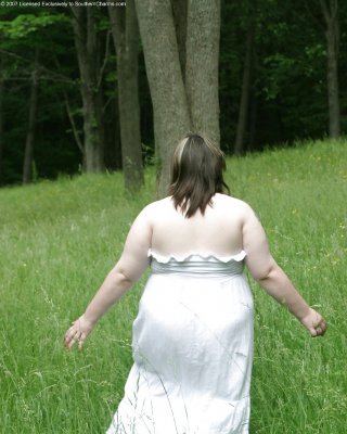 Kaylee In Long Grass