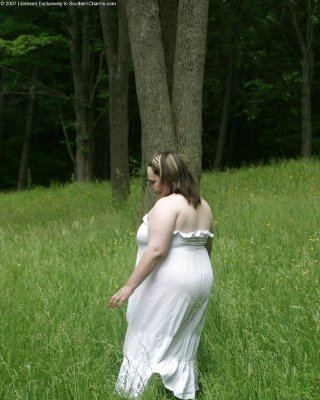 Kaylee In Long Grass