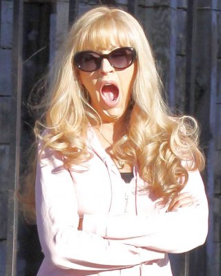 Christina Aguilera Kamelzehe #36273808