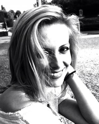 Simona Gheorghe #23482901