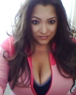 Super Thick Latina Milf