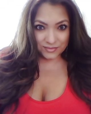 Super Thick Latina Milf