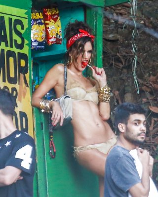 Alessandra Ambrosio - Hure Kleid #33246796