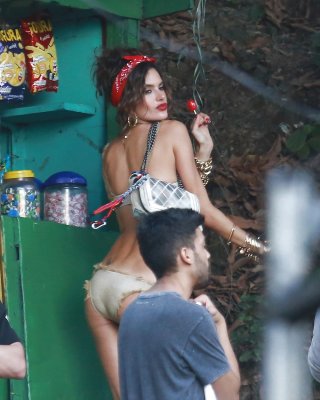 Alessandra Ambrosio - Hure Kleid #33246916