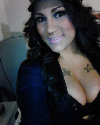 Thick Latina Milf Cleavage