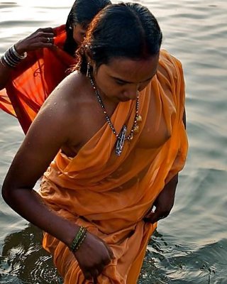 Desiriverbath - Desi woman bathing Porn Pictures, XXX Photos, Sex Images #1630281 - PICTOA