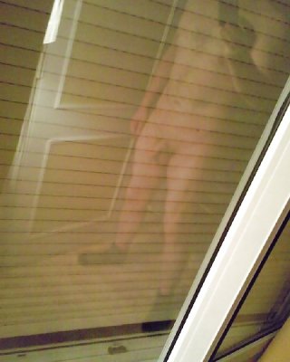 I Und I ..... Hinter Dem Fenster! #39946211