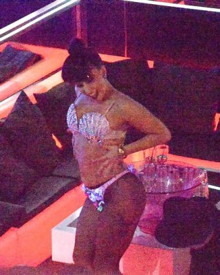 Lady Gaga Dancing At A Club In A Thong