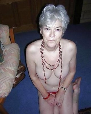 Amateur Mature Granny Tasty Tits