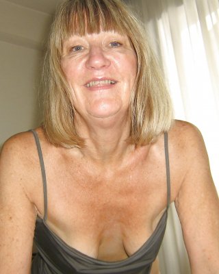 Amateur Mature Granny Tasty Tits