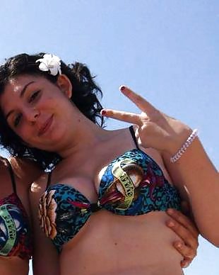 Ragazza Italiana Tettona - Busty Italian Teen With Big Tits