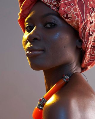 Amelia, Modell Von Uganda Nn #40963896