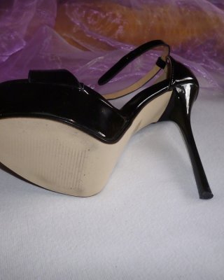 Ihre Mega Hohen High Heels #36068712