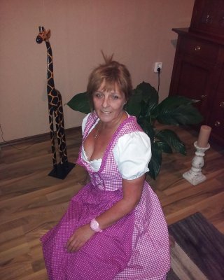 Sexy Mature Lady from Hamburg..and a 51 years old Slut... #31756984