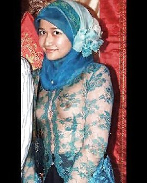 Tudung Dada Montok