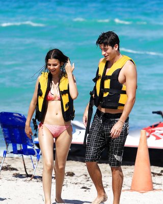 Victoria Justice - Bikini Pics, August 2011