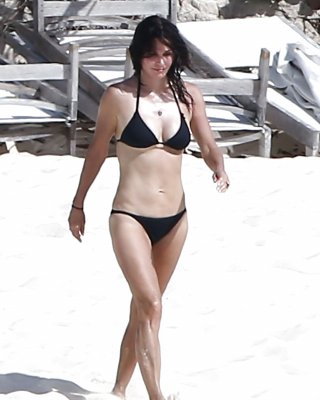 Courteney Cox Bikini Body June 2014