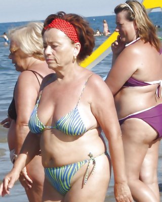 Beach Party Granny - Sexy mature grannies on beach! Amateur mixed! Porn Pictures, XXX Photos,  Sex Images #1626618 - PICTOA