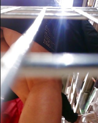 My first supermarket upskirt attempt - comments please #32811170