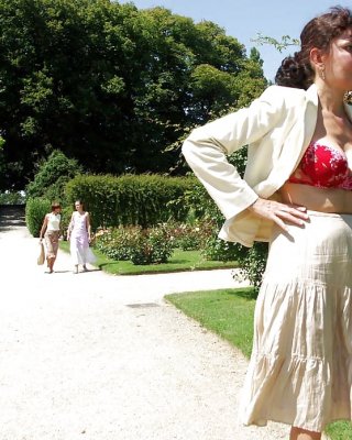 Französisch Nadine In Einem öffentlichen Park Zu Blinken 2005 #24666862